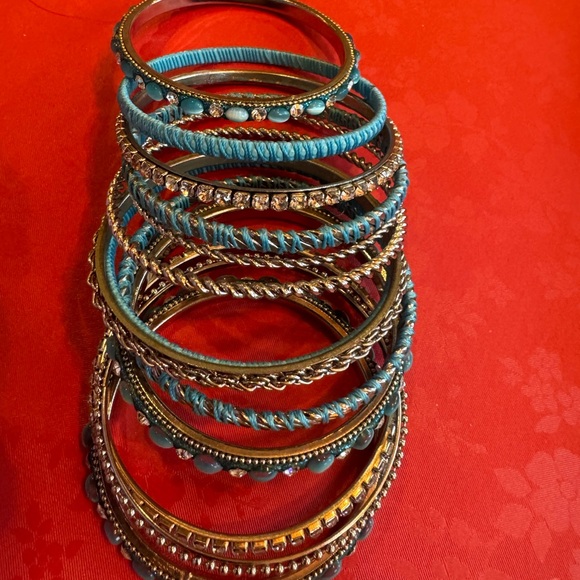 Amrita Singh Bracelets. - Picture 4 of 10